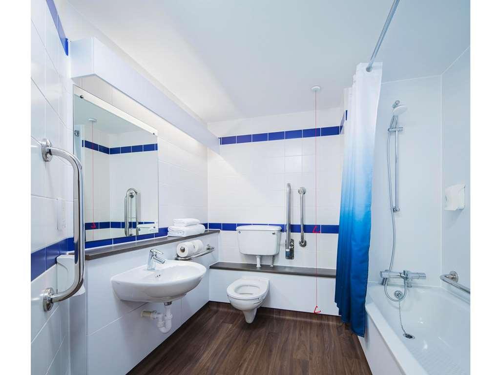 Travelodge Bath Central Værelse billede