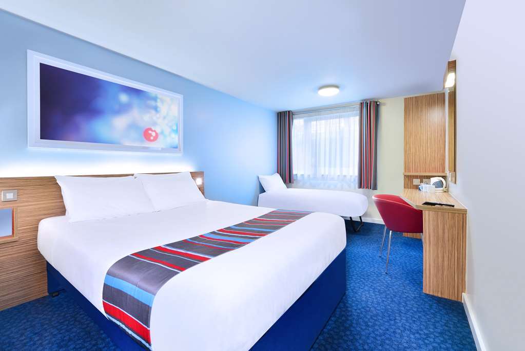 Travelodge Bath Central Værelse billede